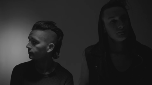 wisps-of-love:  // mtv introduction // 