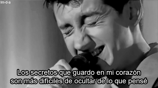 lamirada-del-amor:  Arctic Monkeys - I Wanna Be Yours    