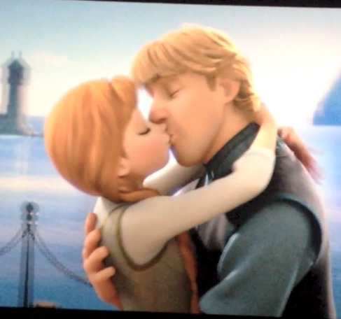 ahiddenmickey:  Everyone has been asking about my icon picture of Anna and Kristoff, so here it is :