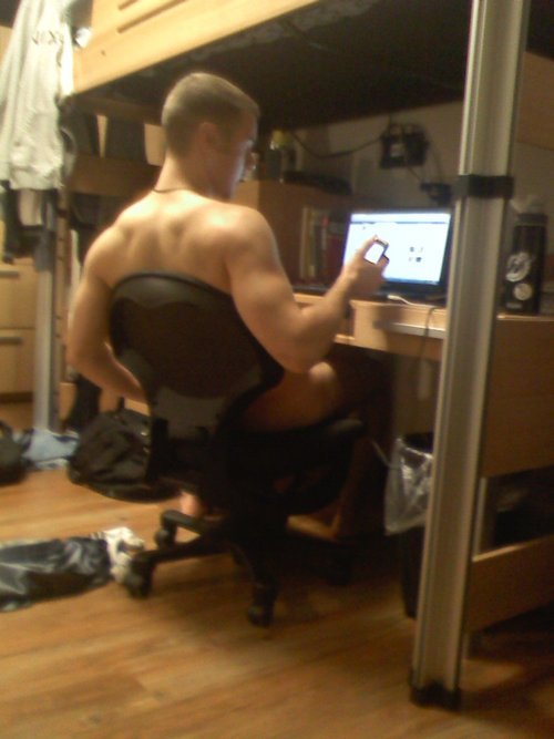 xxxnewstitch:  Mmmmmm…