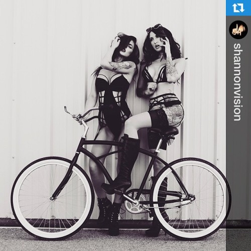 biket3ch:Las chicas OMbik3! Del día nos comparte Shannon su foto, gracias. Comparte la tuya biket3ch