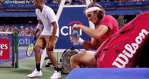 steftsitsifast:saffitz:TennisTV:Will you come to the ball, Cinderella? Shoegate 2K19 continues for S