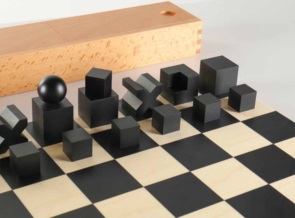 The Bauhaus Chess Board