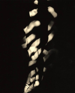 Les-Sources-Du-Nil: Yamamoto Kansuke ( 山本 悍右, 1914-1987)  Nude, 1958