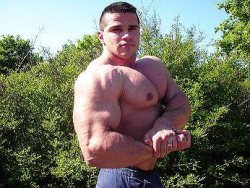 big-strong-tough:  Kocsis Csaba
