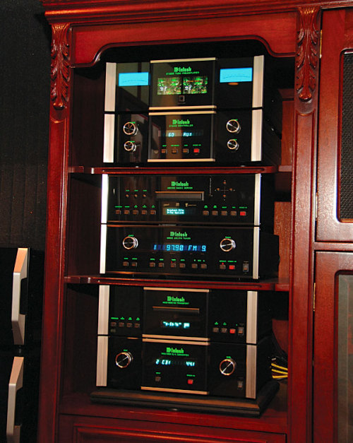 girls-sex-life:  Oh to have a rack of McIntosh Amps and other various components! 