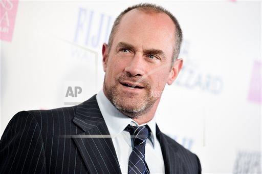 smarmygibberish:  callmebrycelee:  livnel:  Chris Meloni at the Hollywood premiere