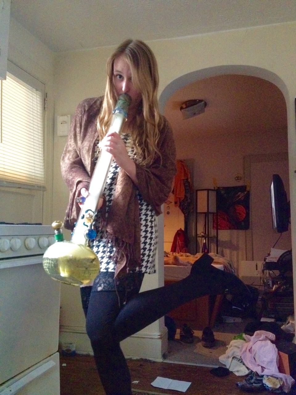 interplanetaryconnections:  And finally, here’s the bong hit I took before I went