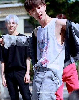 huiverse:naughty boy - sexy ver. ♡fancam cr: the simple things