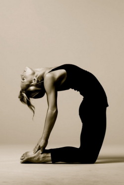 Girls-Do-Yoga:  Yoga Girl Http://Girls-Do-Yoga.tumblr.com/ 