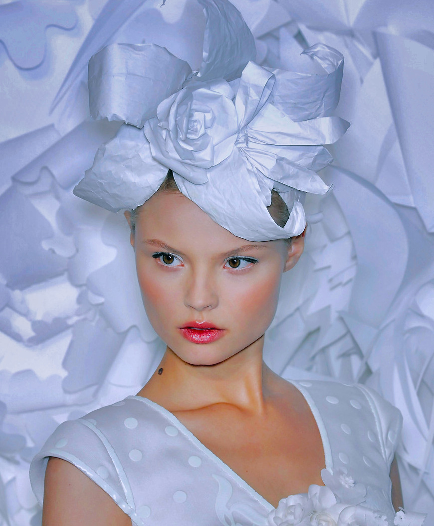 furples:  Magda @ Chanel Couture Spring 2009