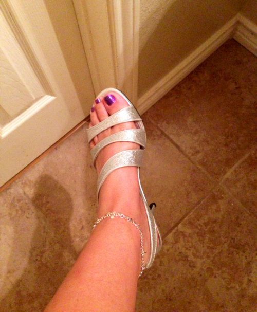 sdposse: hottxfirewife: Polished purple toes, high heels, and my anklet. Now party time ;)  