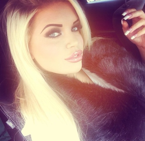 bestofbarbie:Http://bestofbarbie.tumblr.com Having nails so long that you can&rsquo;t do anythin