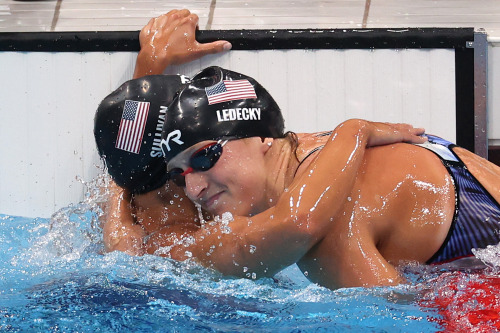 yudarvish: Katie Ledecky of Team United States reacts after winning the gold medal in the Women’s 15