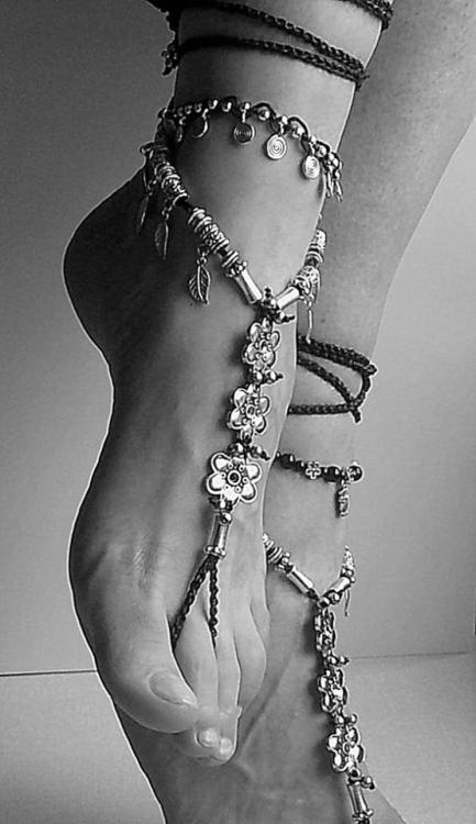 blonde-kinky-chic:  💋 ❤