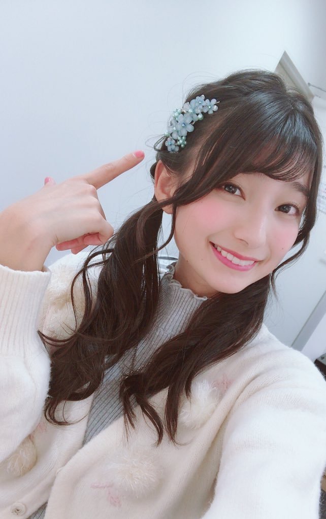 pocapontas:  そうだ！昨日は #きららファンタジア のランプと髪飾り合わせでした！コメントで気づいてくれた人がいて嬉しかった(*´◒`*)✨ゲームは演じる機会が限られている分、生放送で触れることができ嬉しいです🎀