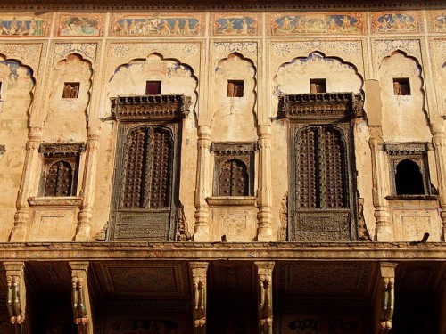 (via An Haveli in Mandawa, a photo from Rajasthan, West | TrekEarth) Mandawa, India