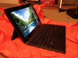 zestyoranges:  FOR SALE BECAUSE MY CAR WAS DAMAGED AND IT’S A TOTAL LOSS SO IM TRYING TO RAISE MONEY SO I CAN AFFORD A DECENT VEHICLE please help 128GB SURFACE PRO TABLET PC WITH TYPE COVER AND PADDED NYLON SLEEVE CASE COMBINED CURRENT RETAIL VALUE