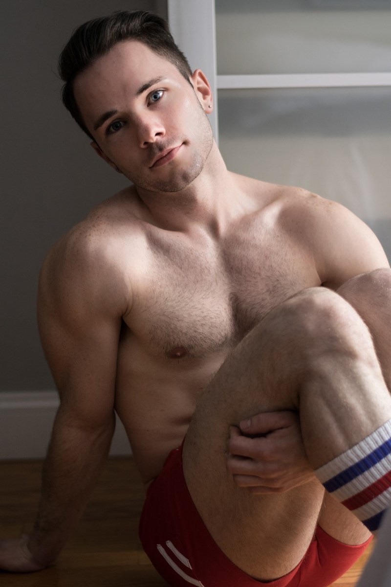 mouthwatering-men:Joshua Betz 
