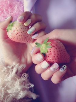 those nails :o 