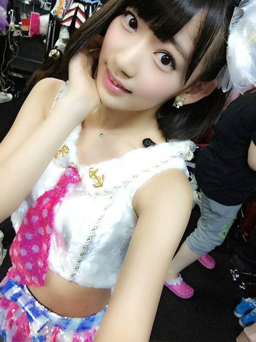 miyawakisakurach:  https://twitter.com/M_Sakura_Ch 