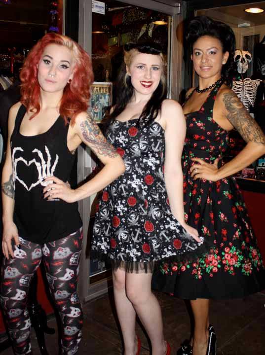 hernamewasrockandroll:  Here’s another photo from the fashion show, right before