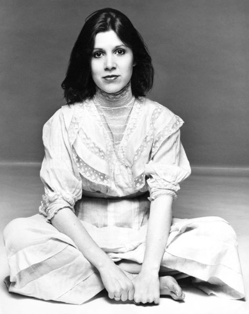 the-eternal-moonshine:Carrie Fisher By Terry O’Neill