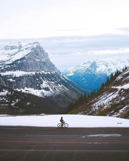 theadventurouslife4us: Riding for hours, taking in the beauty Weiterlesen