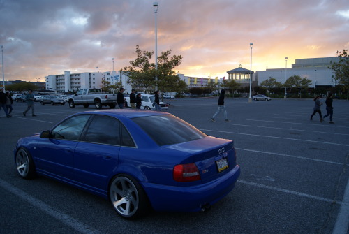 Couldn’t pass up the sunset and the Negaro Blue. Even if there were people walking through.