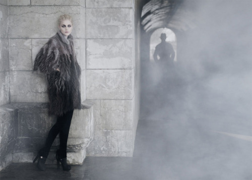  Jessica Stam for Fendi’s Fall 2009 Campaign by Karl Lagerfeld 