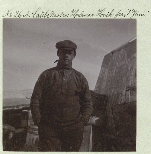 A “snow sailor”: AB Hjalmar Hovig. In 1909-10 there was an expedition  to North East Greenland ; The
