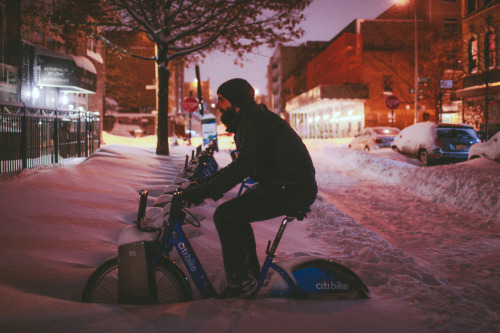 now-youre-cool: Braving the Blizzard to Go to the Bar, Brooklyn, NY, January 23rd, 2016