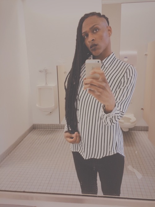 nbselfielove:angrybrownfemme:Notes please<3