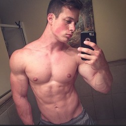 tripltap:  Gymspiration with Nick Sandell  http://www.facebook.com/tripltap