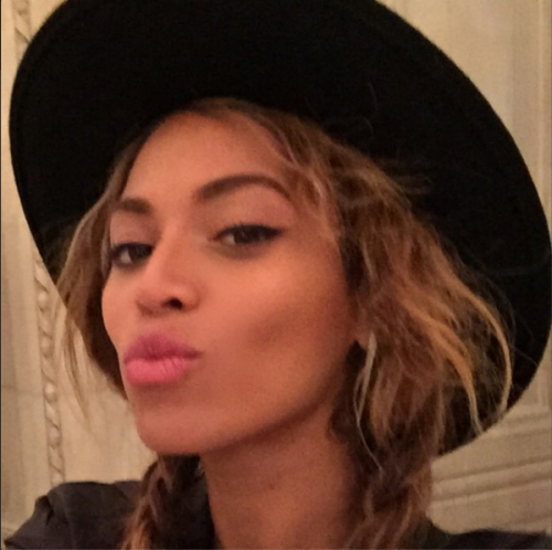 beyonseh:Bey’s Instagram selfies are everything