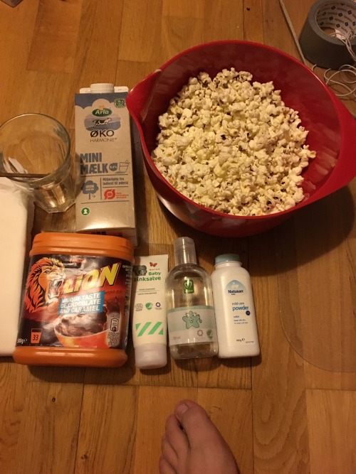 diaperedboy-denmark:  a private movie night with my teddy elephant Egon Olsen. with popcorn and coco