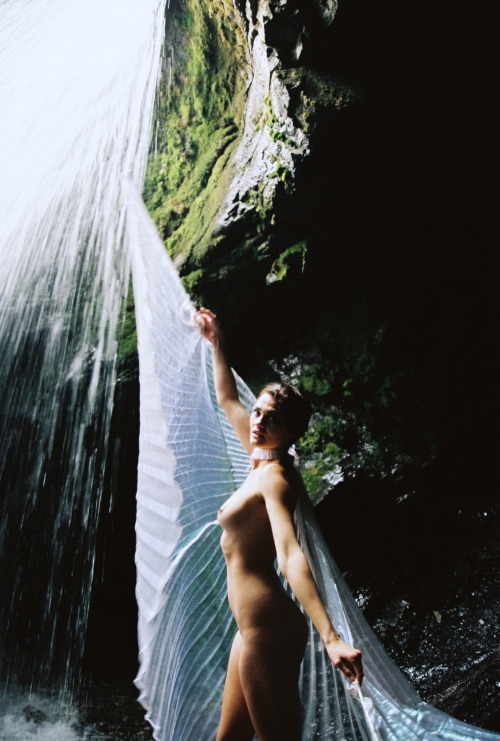 novanox:  Nøv∆n•X Leilani at Donut Falls, Utah