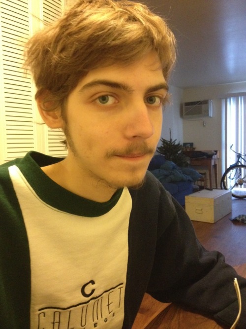 goooodness I have cute boy