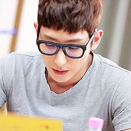kimwoobinseyebrows:  Soohyuk at the Valid Love script reading 