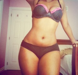 thickleggz:  http://msdopeness.tumblr.com Nice submission…  Click here for more Thick Leggz.    Submit your Leggz HERE!