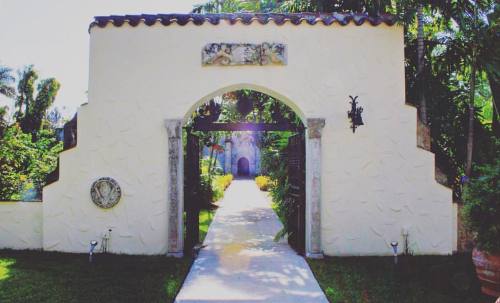 Last of the #monastery pictures, probably. #Miami #Florida #fl #travel #vacation #trees #entrance #h