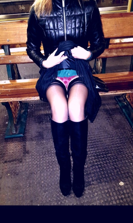 salntandslnner: My UK Milf Lou Lou B submission 2 Boots Thursday for @salntandslnner if u like plz r