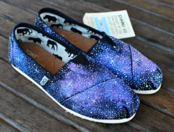 1mperfectlyjulia:  sp4rkle3:  Galaxy toms:)