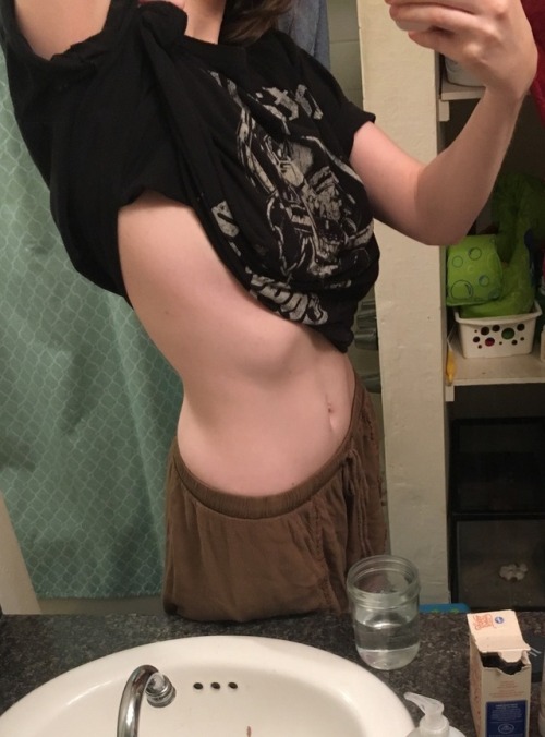 huffinglavender: I’m feelin bad about myself today  I’ll get back to this soon