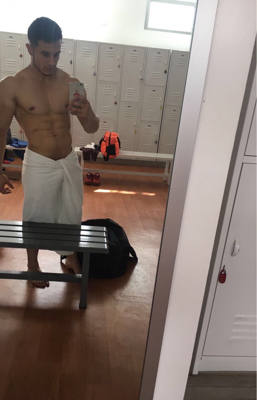teenamateurslp:Horacio 21 años, este si es un chacal Zacatecano 👅😍
