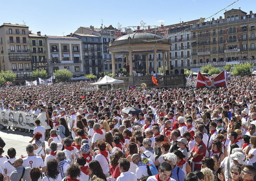 beautiful-basque-country: Thousands of people gathered yesterday - last day of sanfermines - in Iru&