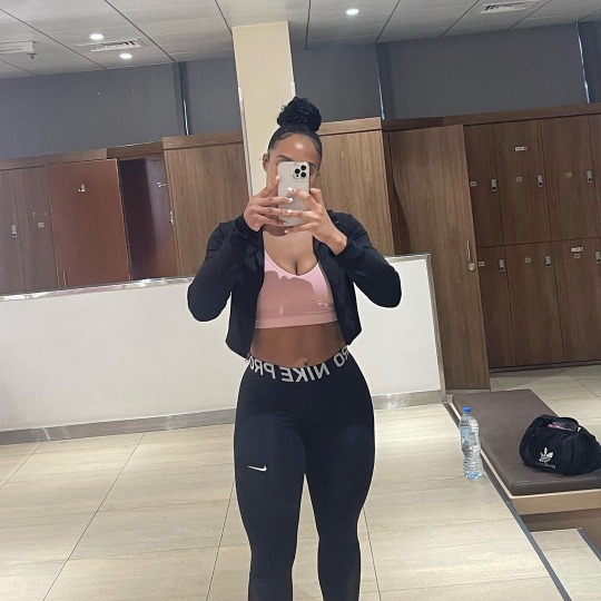 fitnesskingsandqueens:IG @itscherryjones