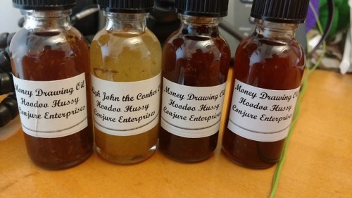Hoodoo Hussy Conjure Woman will be returning to the Colored Girls Hustle Marketplace! She has the gi