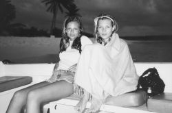 ikatt:Kate Moss and Bridget Hall on the set