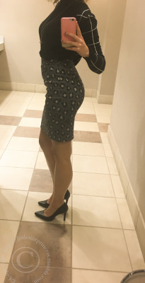 Some times I have to do my day job!I fucking love this skirt! Kisses 